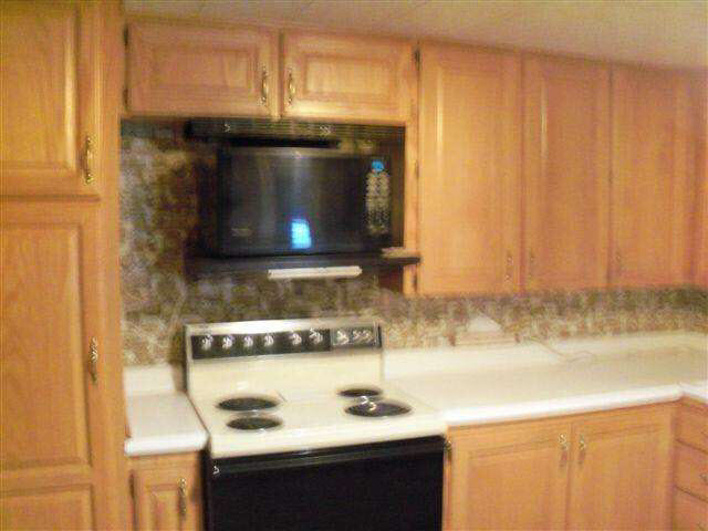 407 N Dolan Dr, Syracuse, IN 46567 photo 3