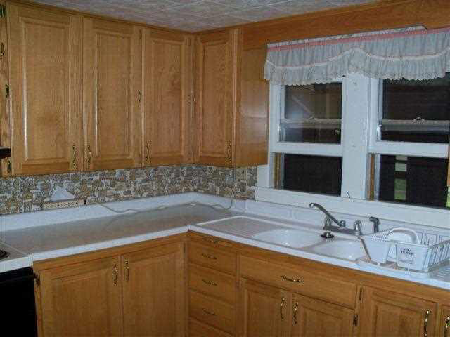 407 N Dolan Dr, Syracuse, IN 46567 photo 5