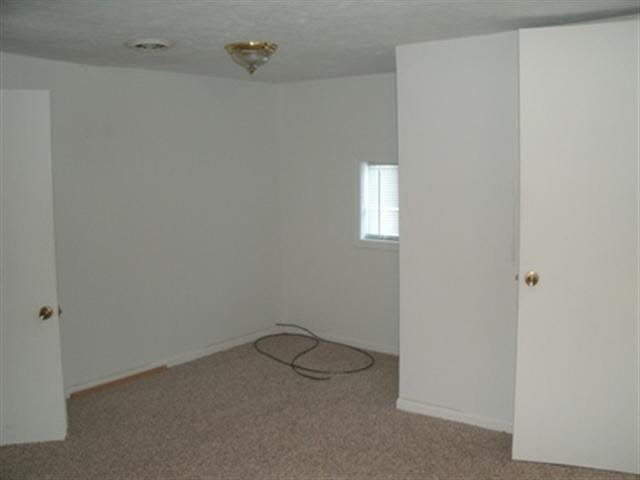 9569 S 750 W, Claypool, IN 46510 photo 7