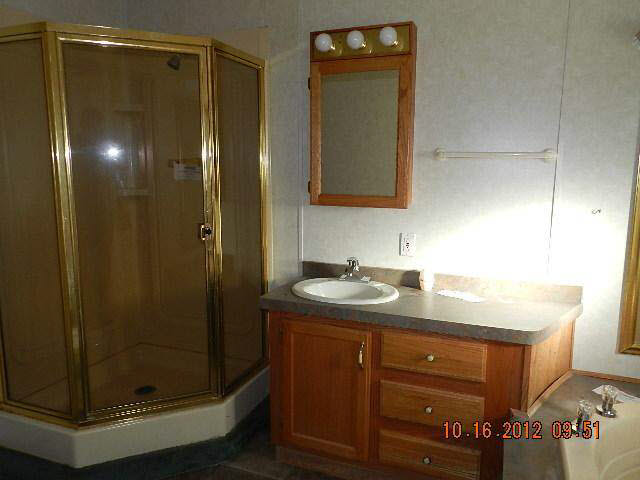 2360 S Oak Dr, Warsaw, IN 46580 photo 9