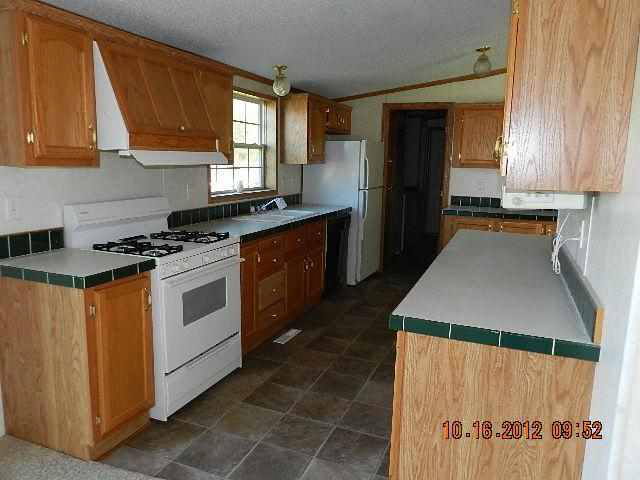 2360 S Oak Dr, Warsaw, IN 46580 photo 11