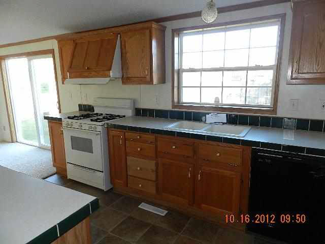2360 S Oak Dr, Warsaw, IN 46580 photo 5
