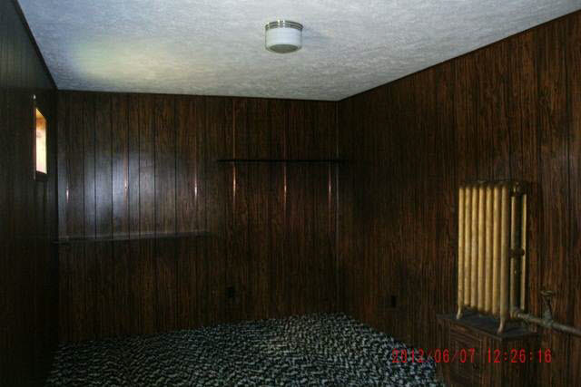 201 W Pearl St, Syracuse, IN 46567 photo 8