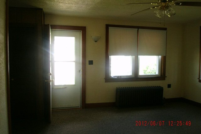 201 W Pearl St, Syracuse, IN 46567 photo 10