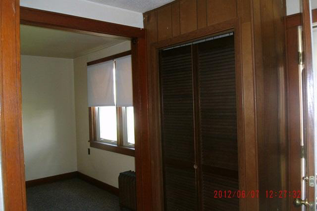 201 W Pearl St, Syracuse, IN 46567 photo 7