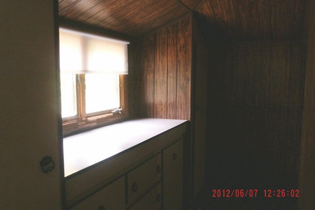 201 W Pearl St, Syracuse, IN 46567 photo 9