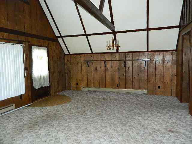 304 Bridge St, Ligonier, IN 46767 photo 9