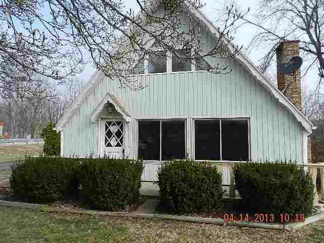 304 Bridge St, Ligonier, IN 46767 photo 1