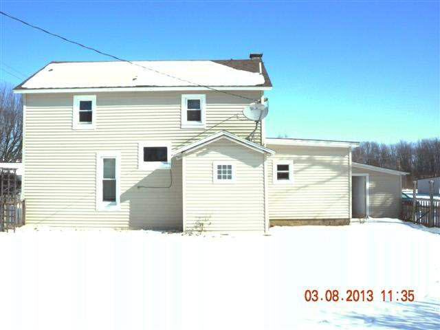 102 E 2nd St, Cromwell, IN 46732 photo 2