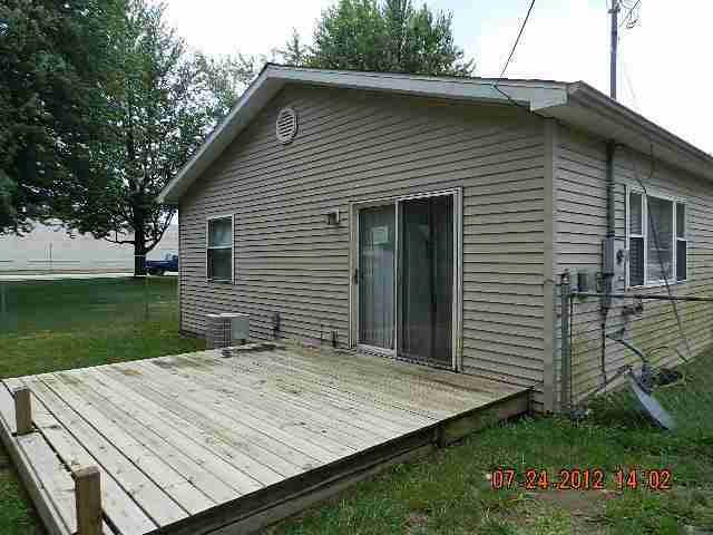 103 Greer St, Bourbon, IN 46504 photo 6