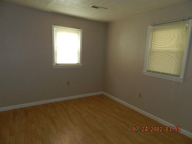 103 Greer St, Bourbon, IN 46504 photo 3