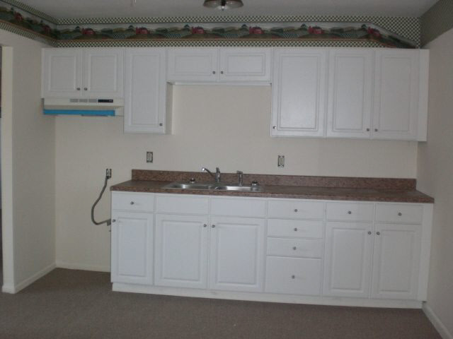 2017 E Jefferson St, Warsaw, IN 46580 photo 2