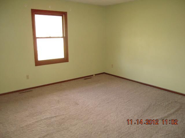 22793 Flicker Dr, Goshen, IN 46528 photo 4