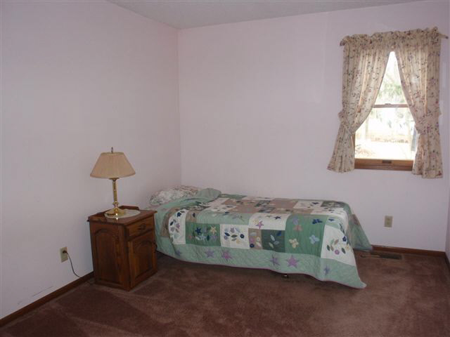 8450 E Wesley Ln, North Webster, IN 46555 photo 3