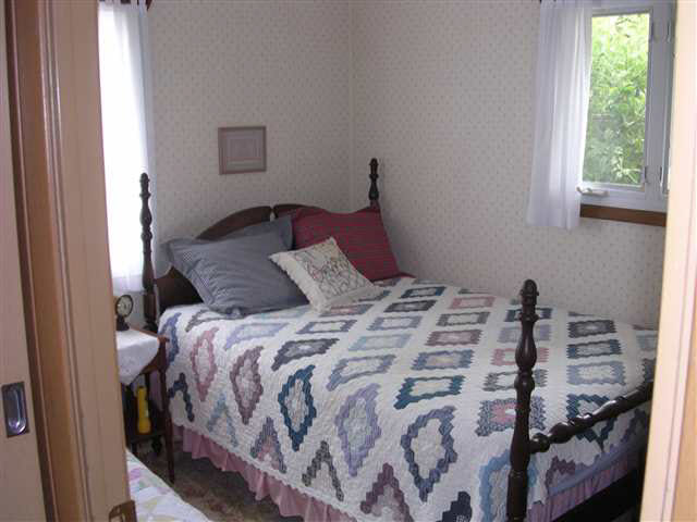 204 E Henry St, Syracuse, IN 46567 photo 5