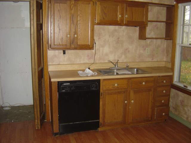 6051 Pickwick Dr, Syracuse, IN 46567 photo 2