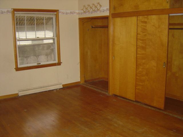 6051 Pickwick Dr, Syracuse, IN 46567 photo 3