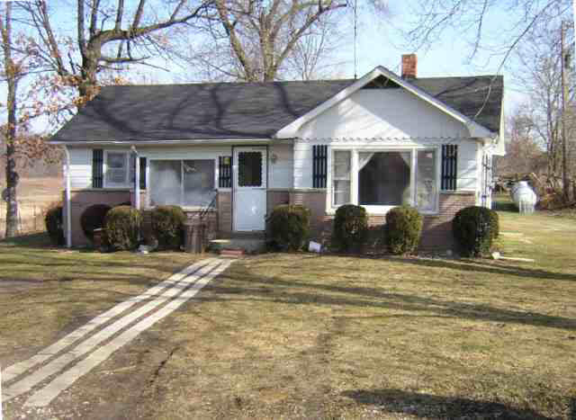1616 E 700 S, Claypool, IN 46510 photo 1
