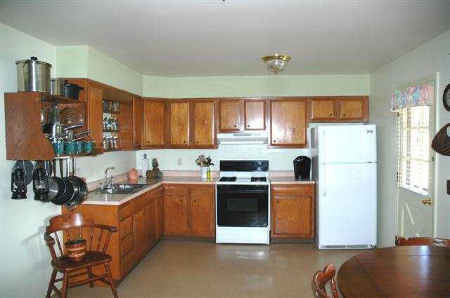 255 E Pink Magnolia Dr, Warsaw, IN 46580 photo 4