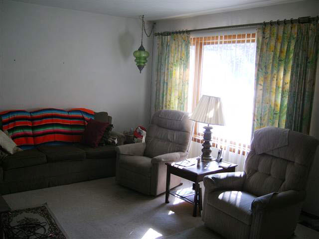 412 E Pickwick Dr, Syracuse, IN 46567 photo 7