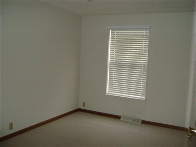 412 E Maple Grv, Syracuse, IN 46567 photo 6