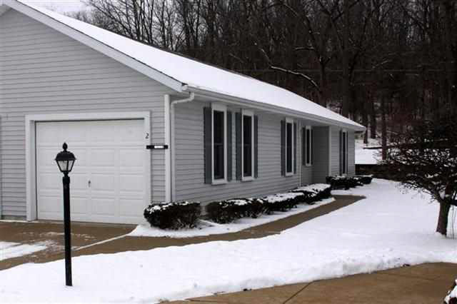 406 Crystal Valley Dr UNIT 2, Middlebury, IN 46540 photo 1