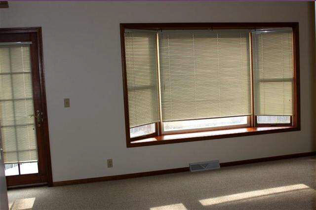406 Crystal Valley Dr UNIT 2, Middlebury, IN 46540 photo 3