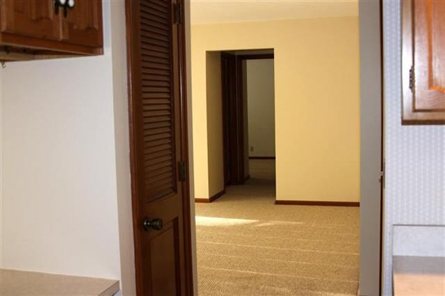 406 Crystal Valley Dr UNIT 2, Middlebury, IN 46540 photo 11