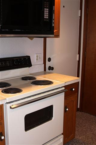 406 Crystal Valley Dr UNIT 2, Middlebury, IN 46540 photo 6
