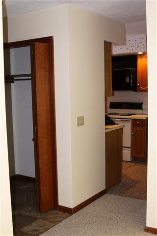 406 Crystal Valley Dr UNIT 2, Middlebury, IN 46540 photo 12