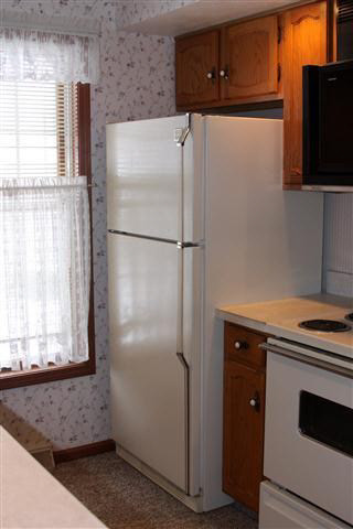 406 Crystal Valley Dr UNIT 2, Middlebury, IN 46540 photo 2