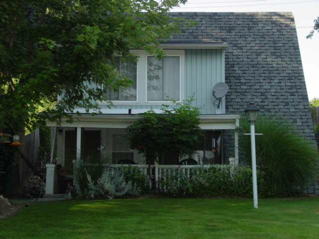 8935 Circle Dr S, Syracuse, IN 46567 photo 1