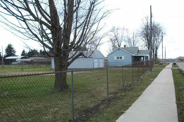 707 W Portland St, Syracuse, IN 46567 photo 5