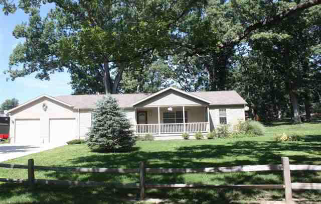 112 Esterbrook Dr, North Webster, IN 46555 photo 1
