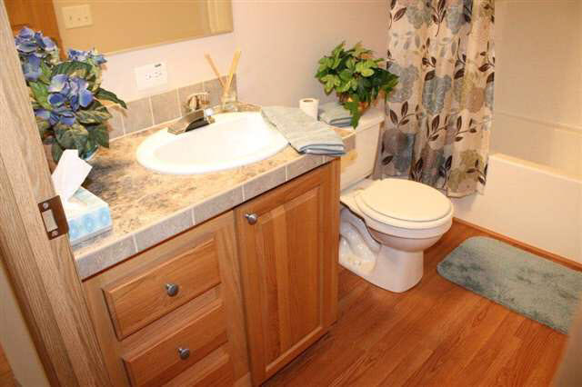 112 Esterbrook Dr, North Webster, IN 46555 photo 18