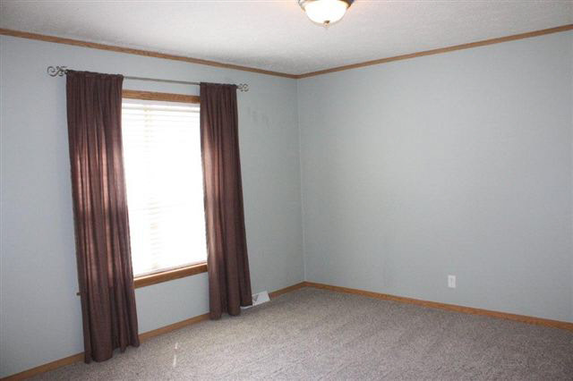 112 Esterbrook Dr, North Webster, IN 46555 photo 16