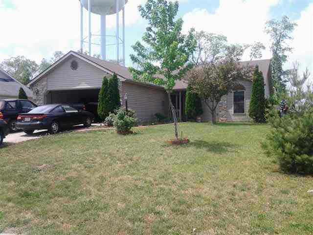 607 Seville Ct, Ligonier, IN 46767 photo 1
