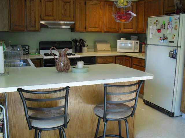 1409 N Workman Dr, Syracuse, IN 46567 photo 2