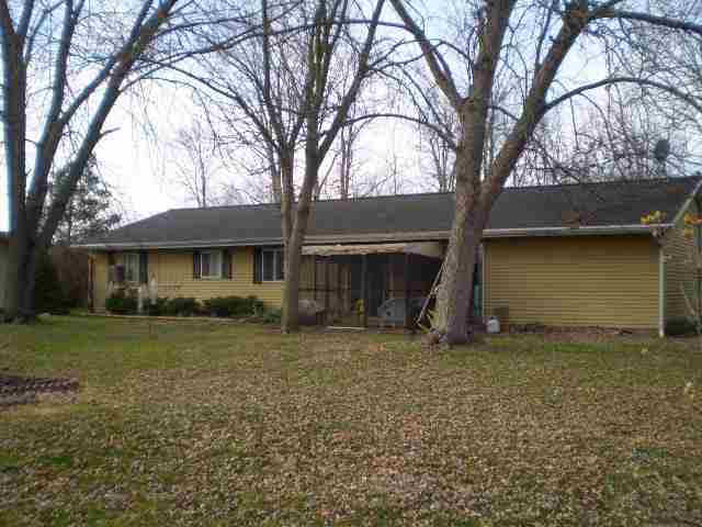 7490 E South Barbee Dr, Pierceton, IN 46562 photo 4
