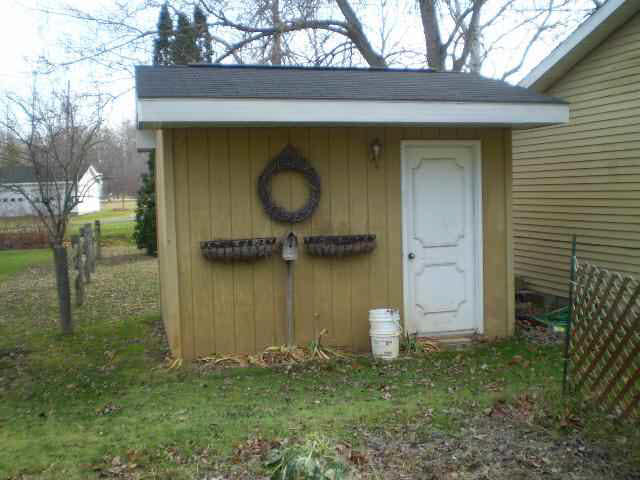 7490 E South Barbee Dr, Pierceton, IN 46562 photo 11