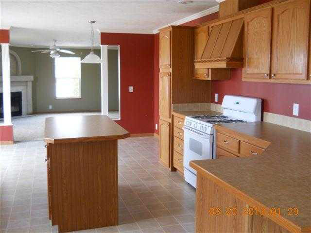 7740 S 700 W, Topeka, IN 46571 photo 2
