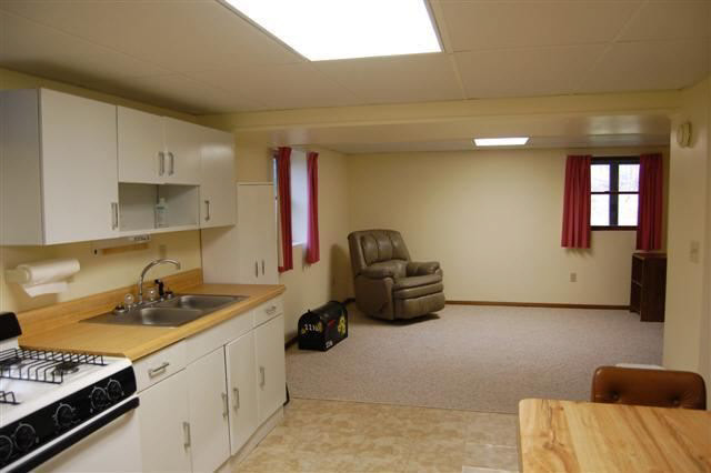 2216 S Southwood Dr, Warsaw, IN 46580 photo 4
