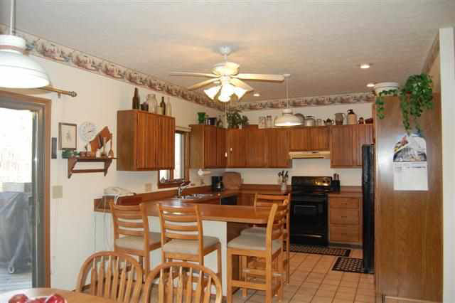 2216 S Southwood Dr, Warsaw, IN 46580 photo 5