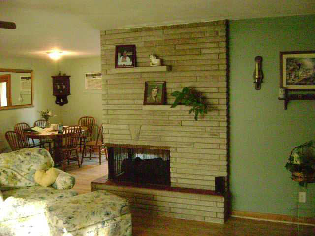 307 N Adams St, Akron, IN 46910 photo 9
