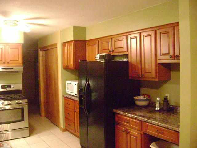 307 N Adams St, Akron, IN 46910 photo 6