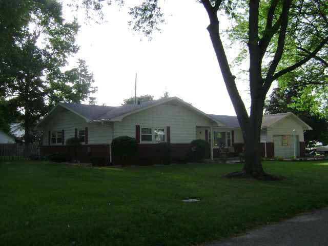 307 N Adams St, Akron, IN 46910 photo 1
