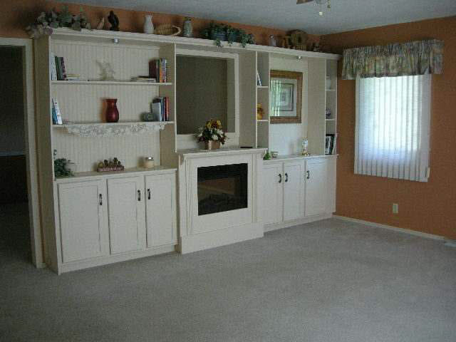 3813 S Packerton Rd, Warsaw, IN 46580 photo 2