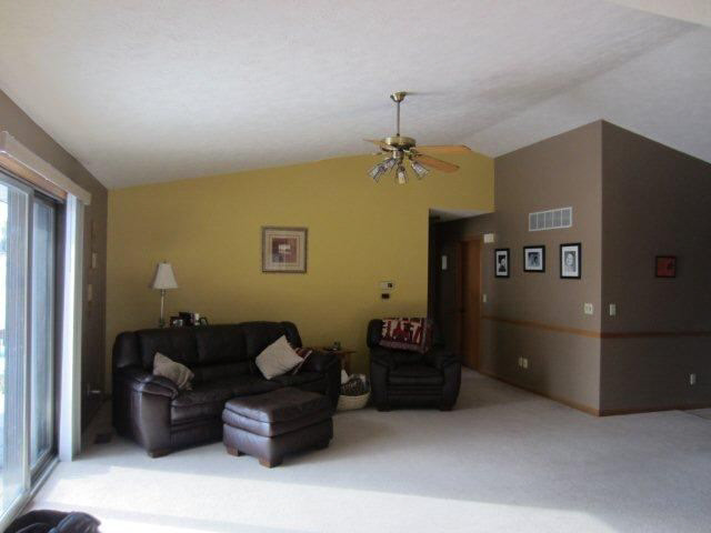 1823 E Springfield Dr, Warsaw, IN 46582 photo 7