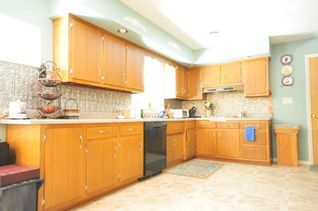 1704 Walnut Creek Blvd, Warsaw, IN 46580 photo 6