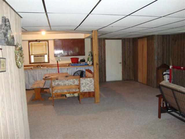 812 E Levi Lee Rd, Warsaw, IN 46582 photo 4